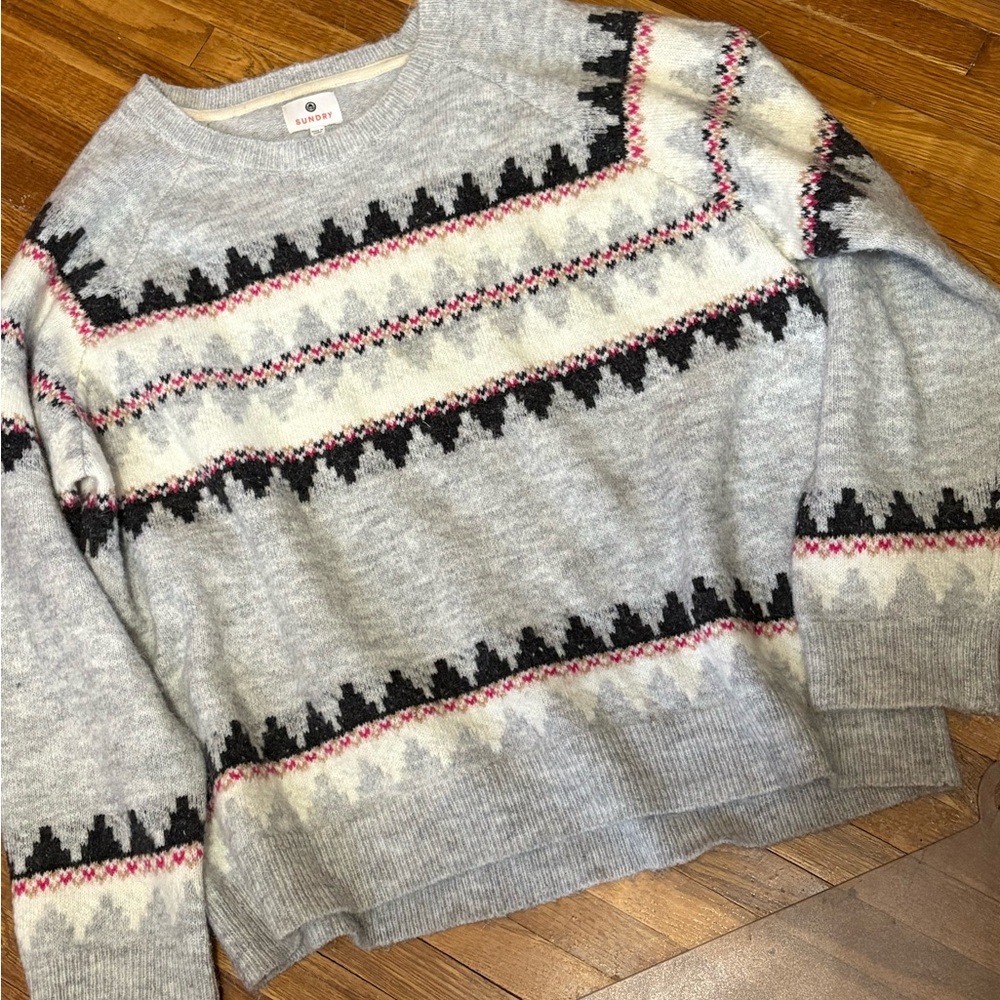 Sundry Gray Sweater with Black and Pink Patterns